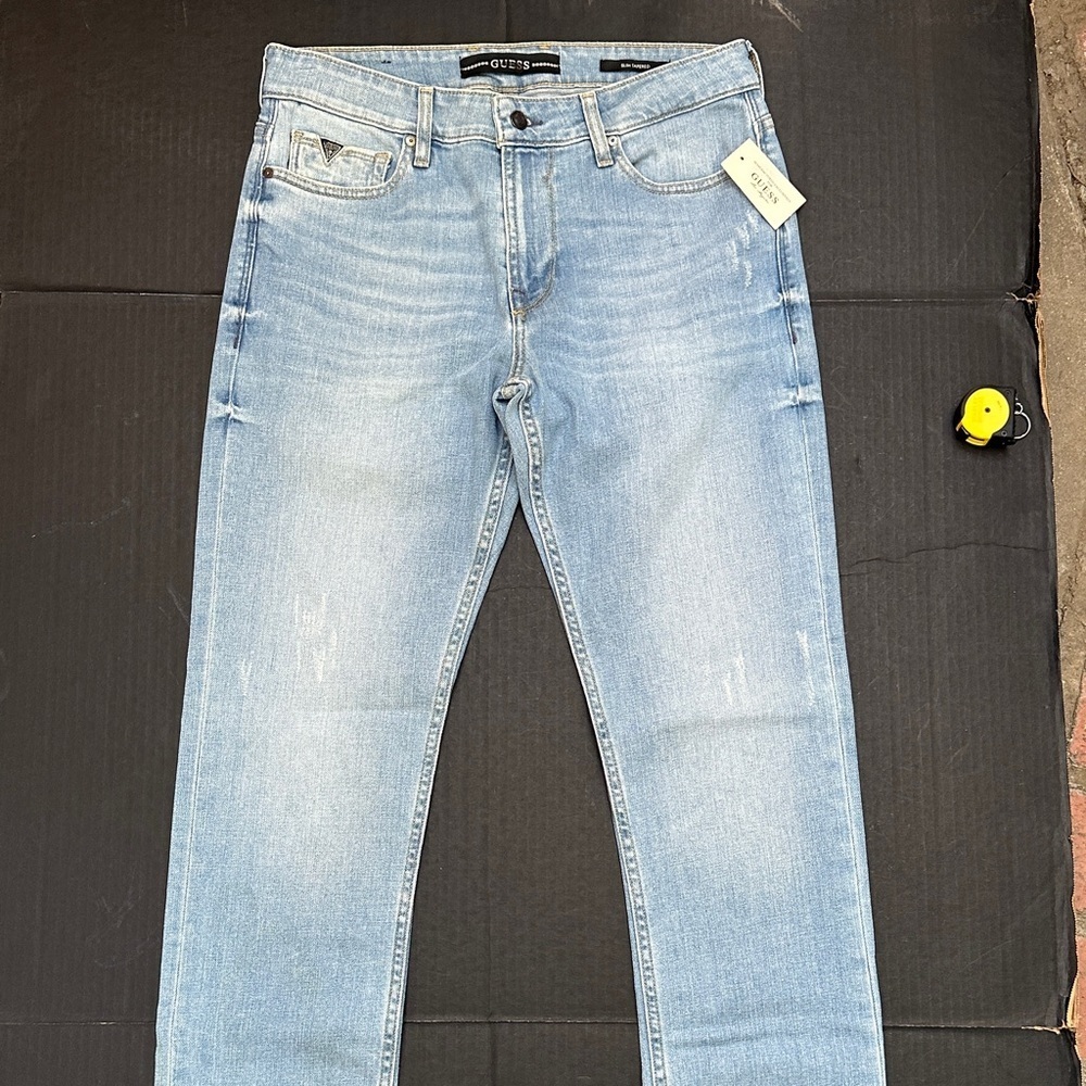 New Guess Men's Slim tapered Jeans in Light Blue Sz 32